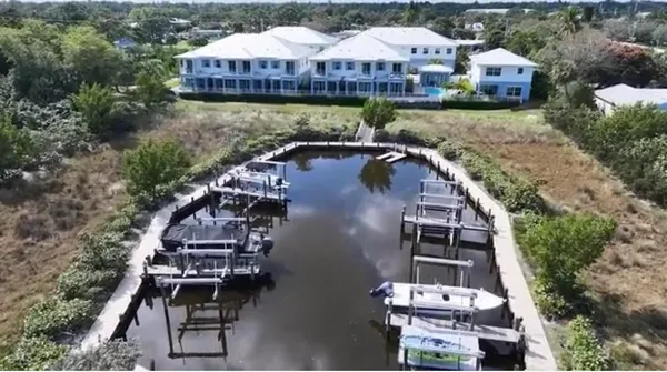 $939,000 | 4707 Southeast Manatee Terrace, Stuart, FL 34997