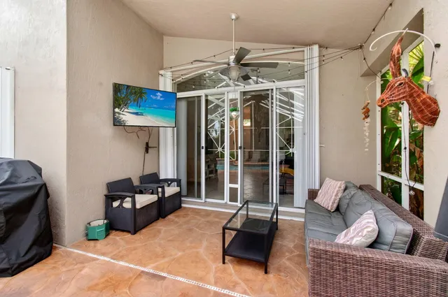 $425,000 | 6737 Southport Drive, Boynton Beach, FL 33472
