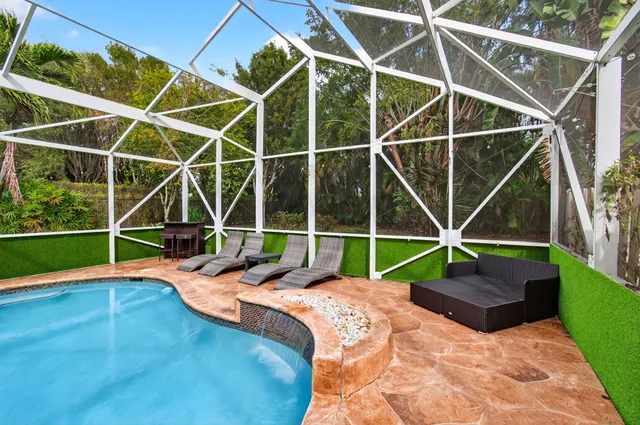 $425,000 | 6737 Southport Drive, Boynton Beach, FL 33472