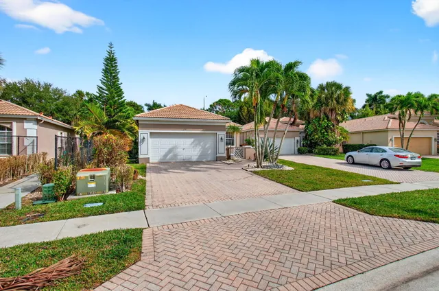 $425,000 | 6737 Southport Drive, Boynton Beach, FL 33472