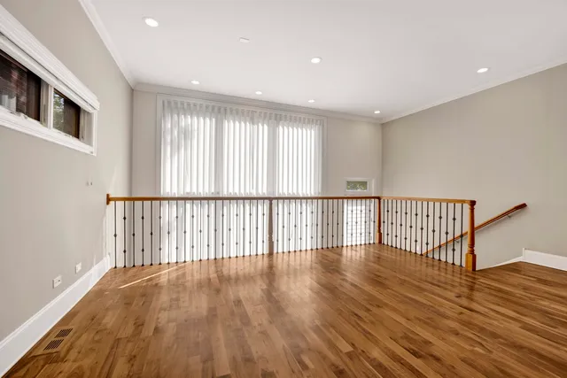 $1,499,950 | 1433 West Winnemac Avenue, Chicago, IL 60640