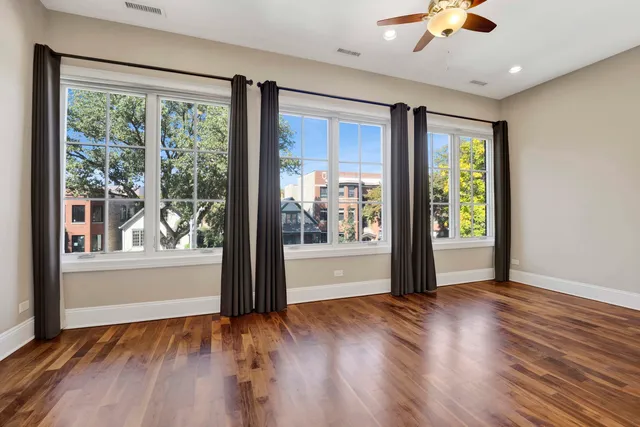 $1,499,950 | 1433 West Winnemac Avenue, Chicago, IL 60640