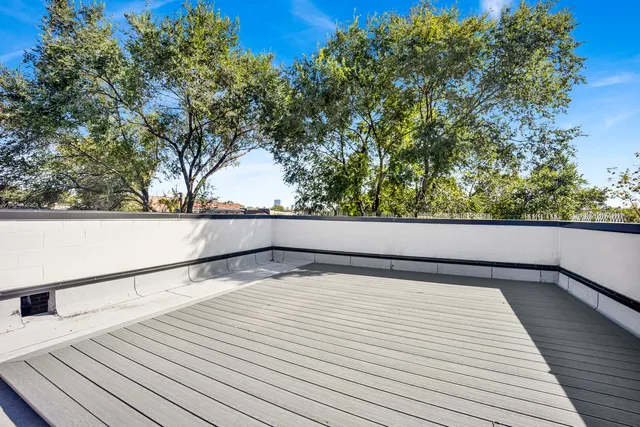 $1,499,950 | 1433 West Winnemac Avenue, Chicago, IL 60640