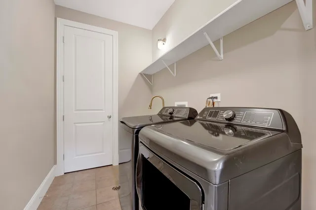 $1,499,950 | 1433 West Winnemac Avenue, Chicago, IL 60640