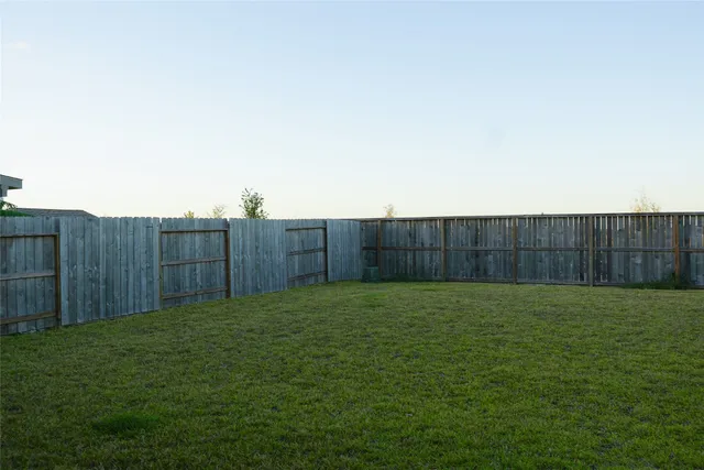 $2,350 | 3210 Spanish Oak Lane, Rosenberg, TX 77471