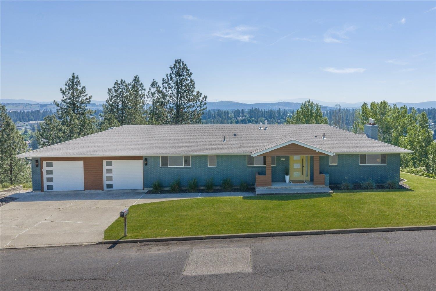 8312 North Northview Road Spokane, WA 99208 - Photo 1 of 50
