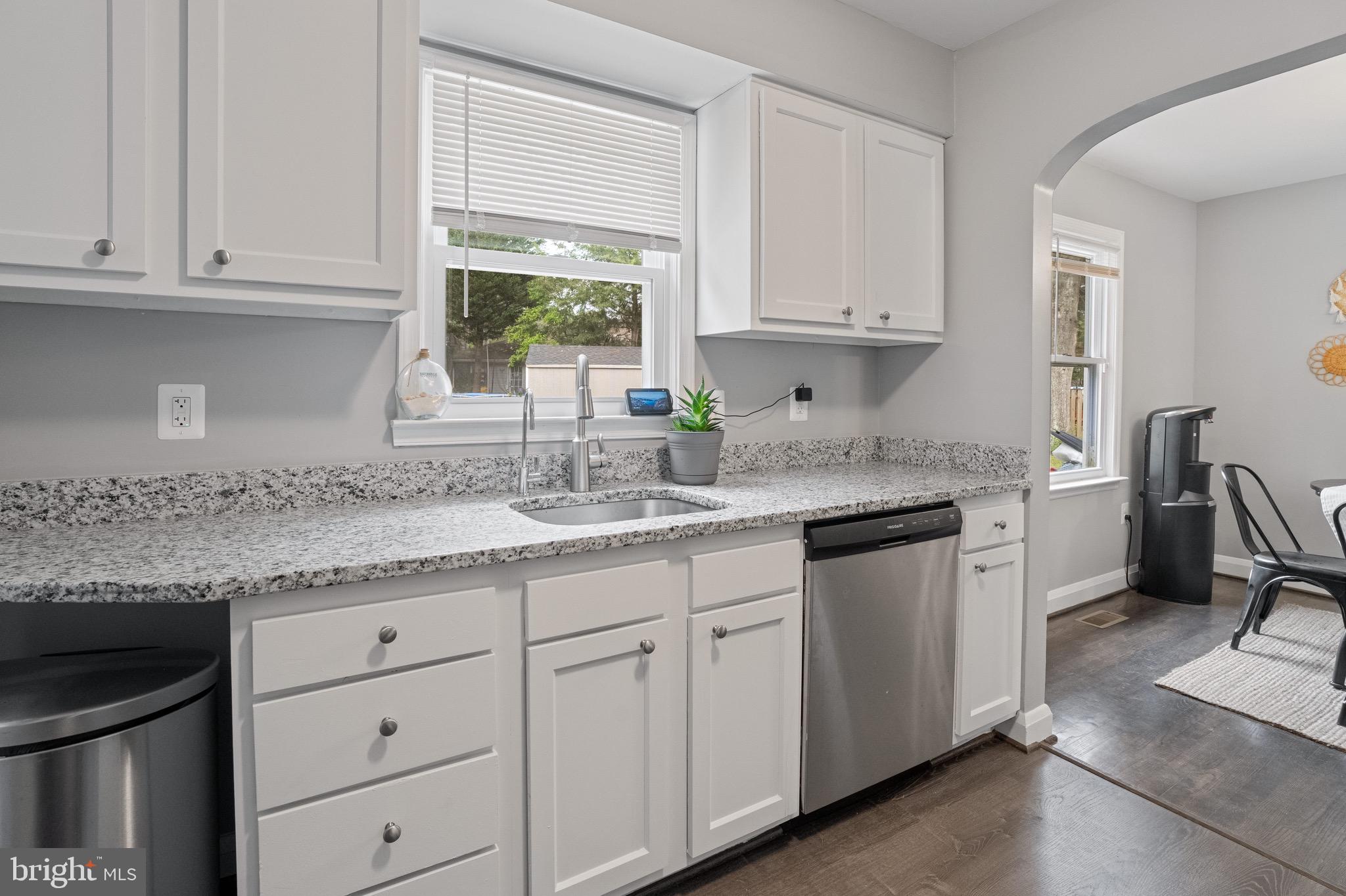 4570 Mountain Road Pasadena, MD 21122 - Photo 15 of 42