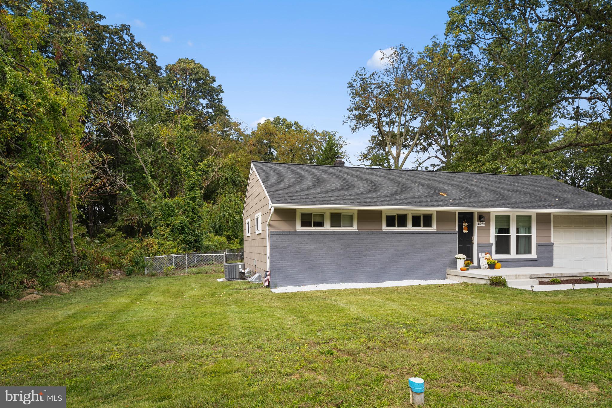 4570 Mountain Road Pasadena, MD 21122 - Photo 3 of 42