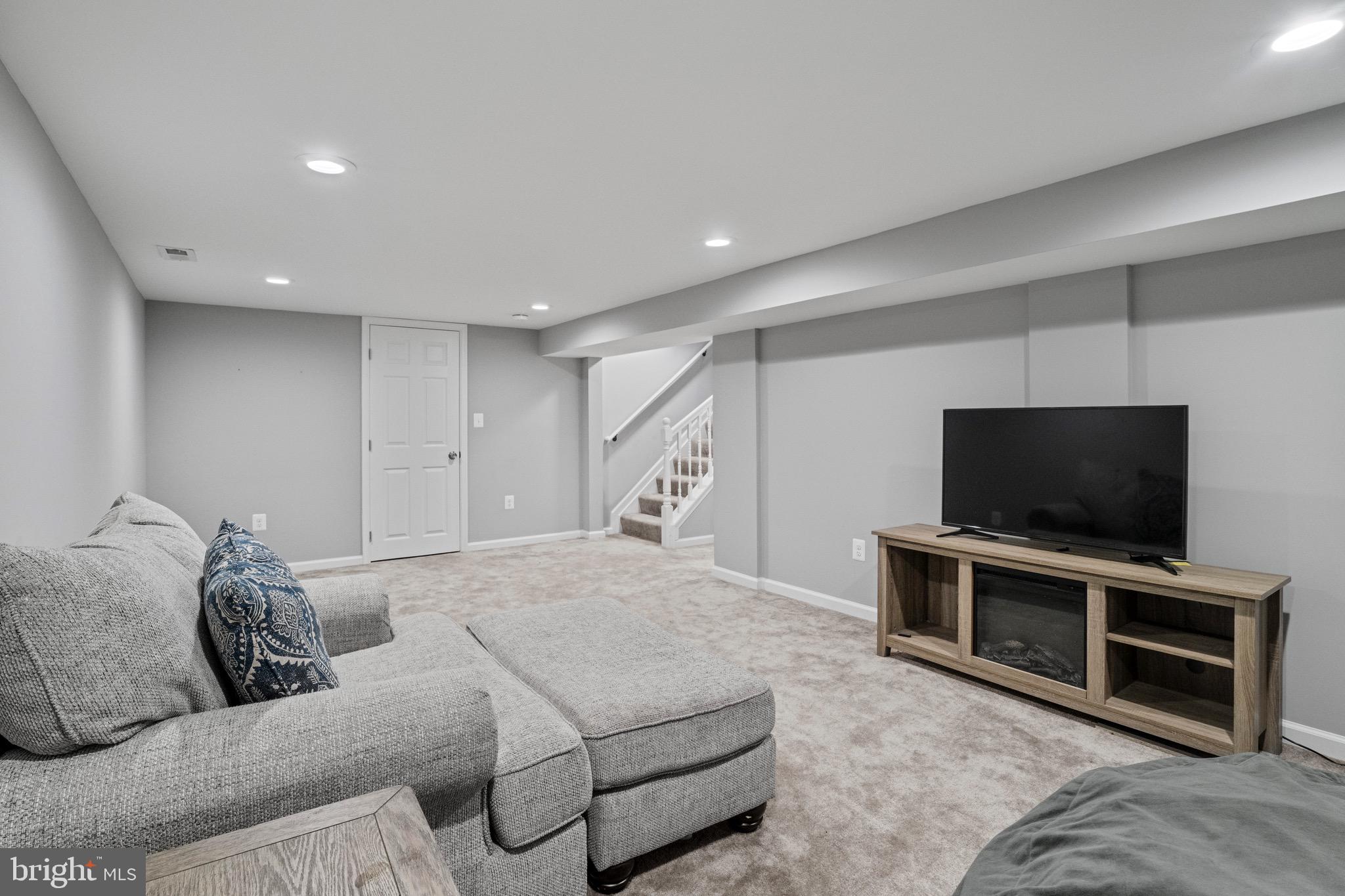 4570 Mountain Road Pasadena, MD 21122 - Photo 35 of 42