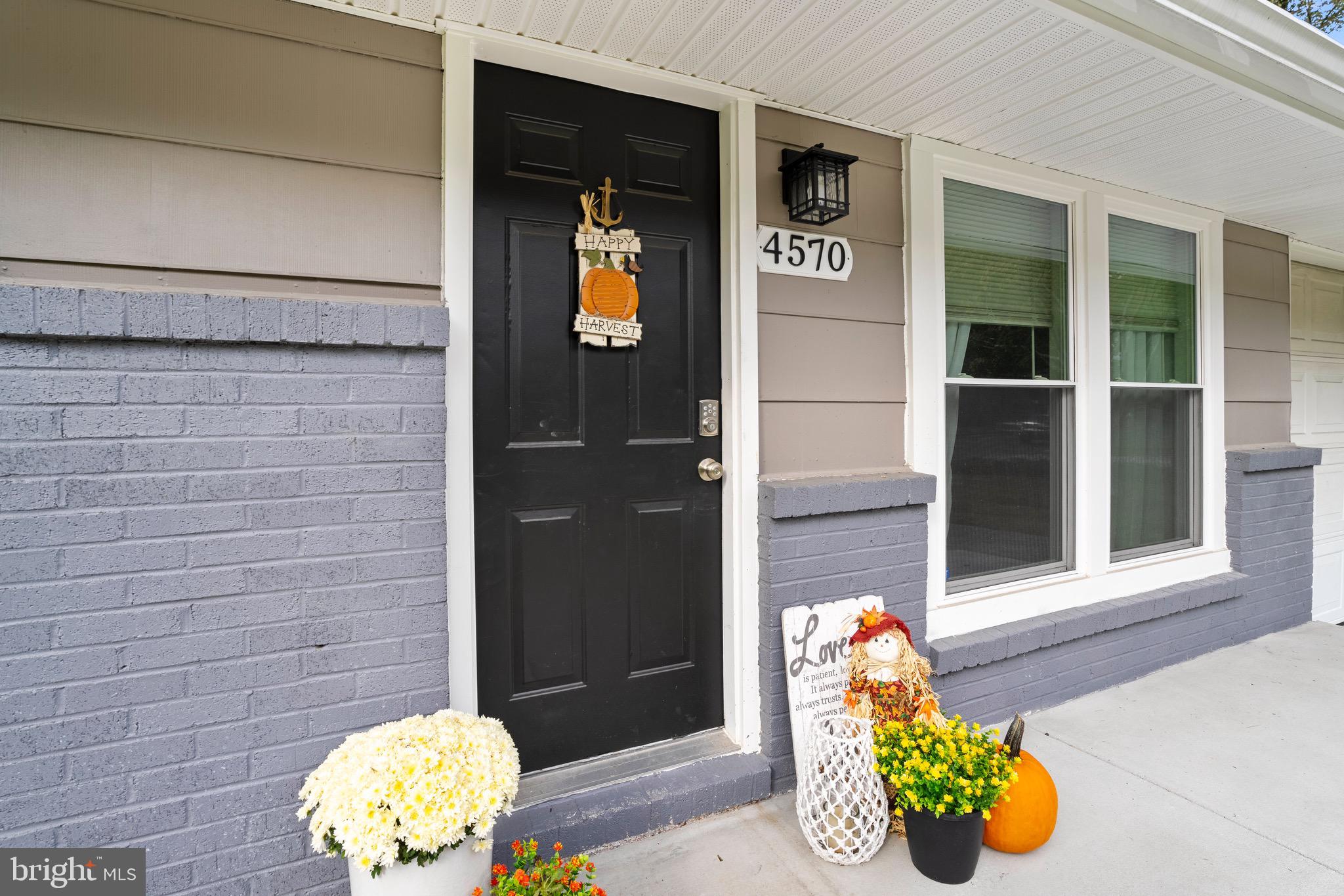 4570 Mountain Road Pasadena, MD 21122 - Photo 5 of 42