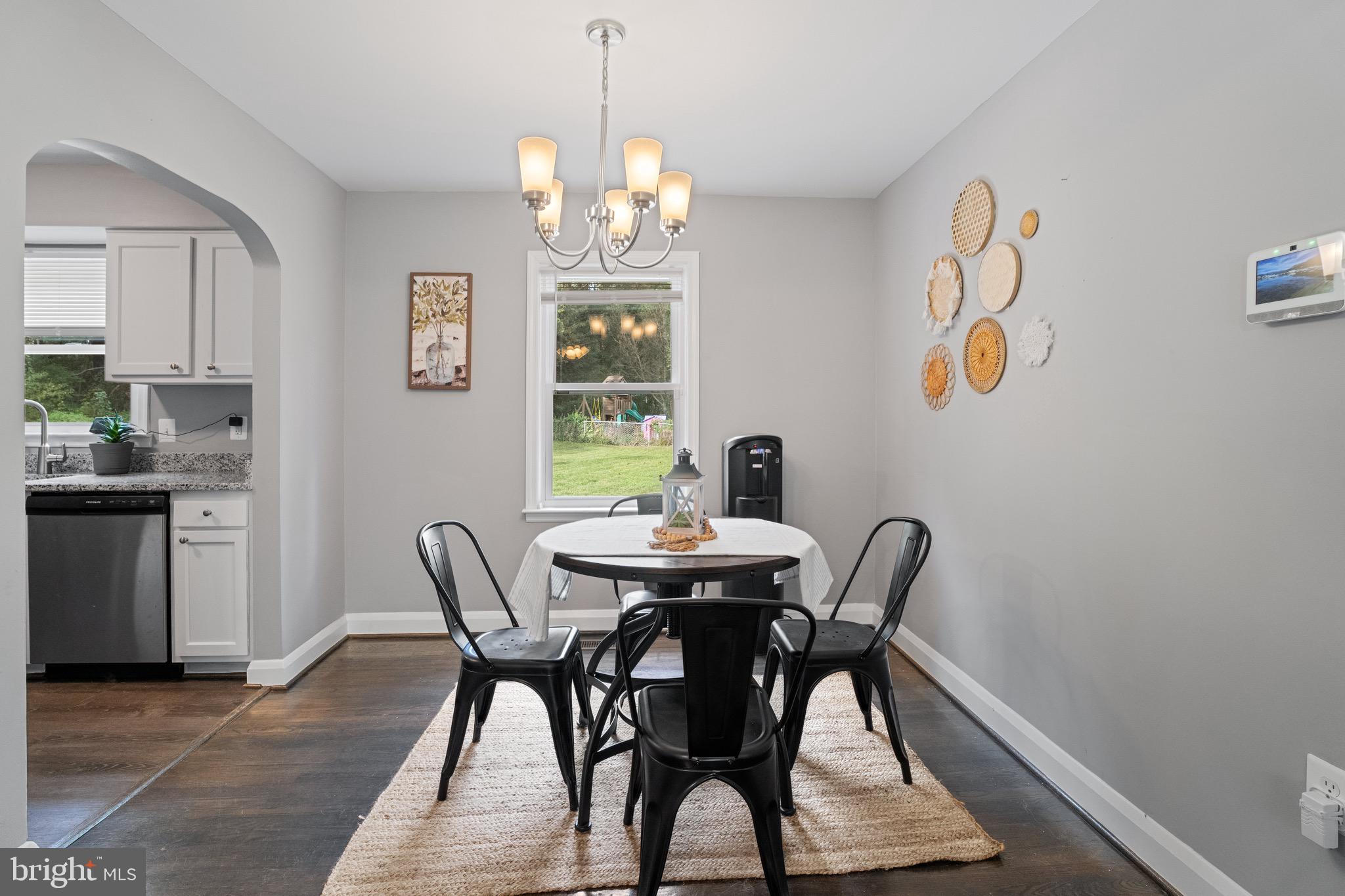 4570 Mountain Road Pasadena, MD 21122 - Photo 9 of 42