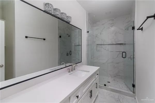 $1,500 | 1205 West Kiwi Avenue, Unit 2, Pharr, TX 78577