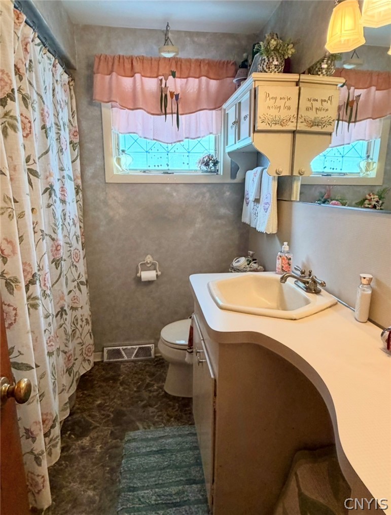 606 Berwick Road South Salina, NY 13208 - Photo 23 of 28