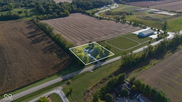 $255,000 | 1001 East 450 South, Columbus, IN 47201