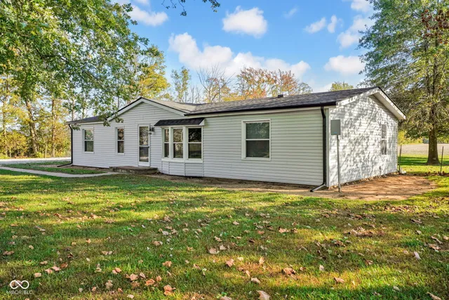 $255,000 | 1001 East 450 South, Columbus, IN 47201