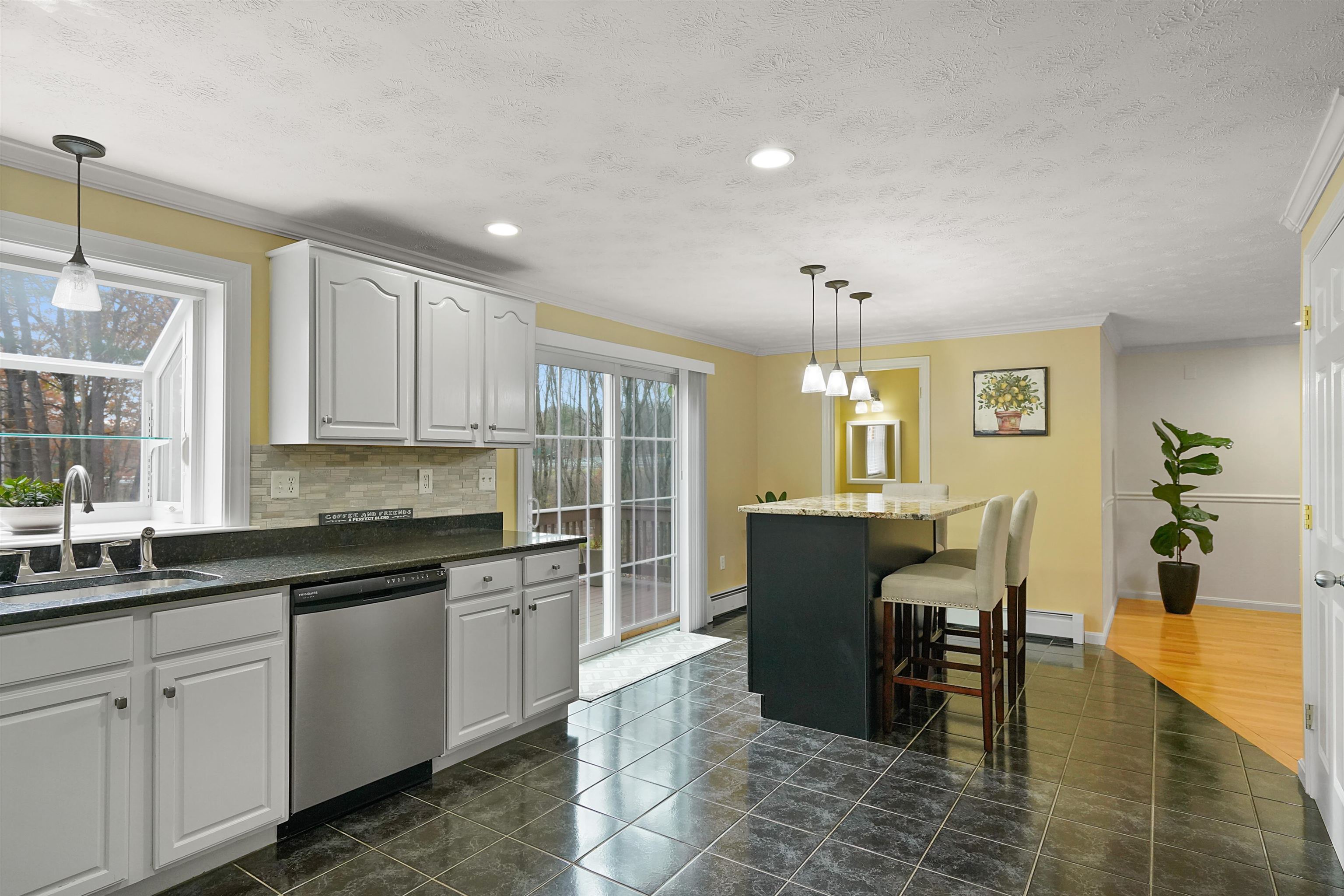 12 Morrison Road Windham, NH 03087 - Photo 13 of 40