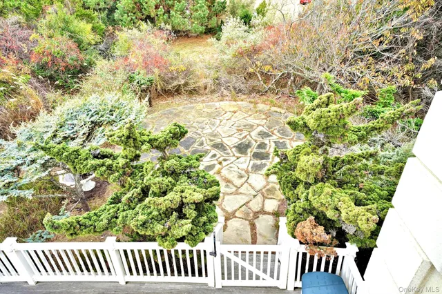 $8,495,000 | 605 Dune Road, Westhampton, NY 11978