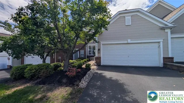 $549,900 | 1834 Majestic Drive, Orefield, PA 18069