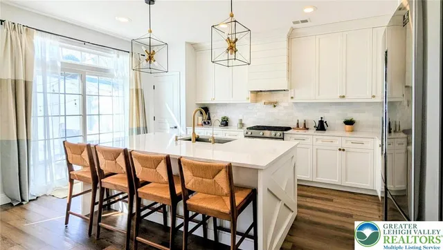 $549,900 | 1834 Majestic Drive, Orefield, PA 18069