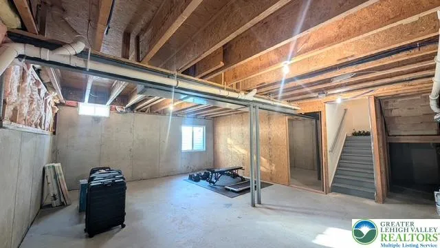 $549,900 | 1834 Majestic Drive, Orefield, PA 18069