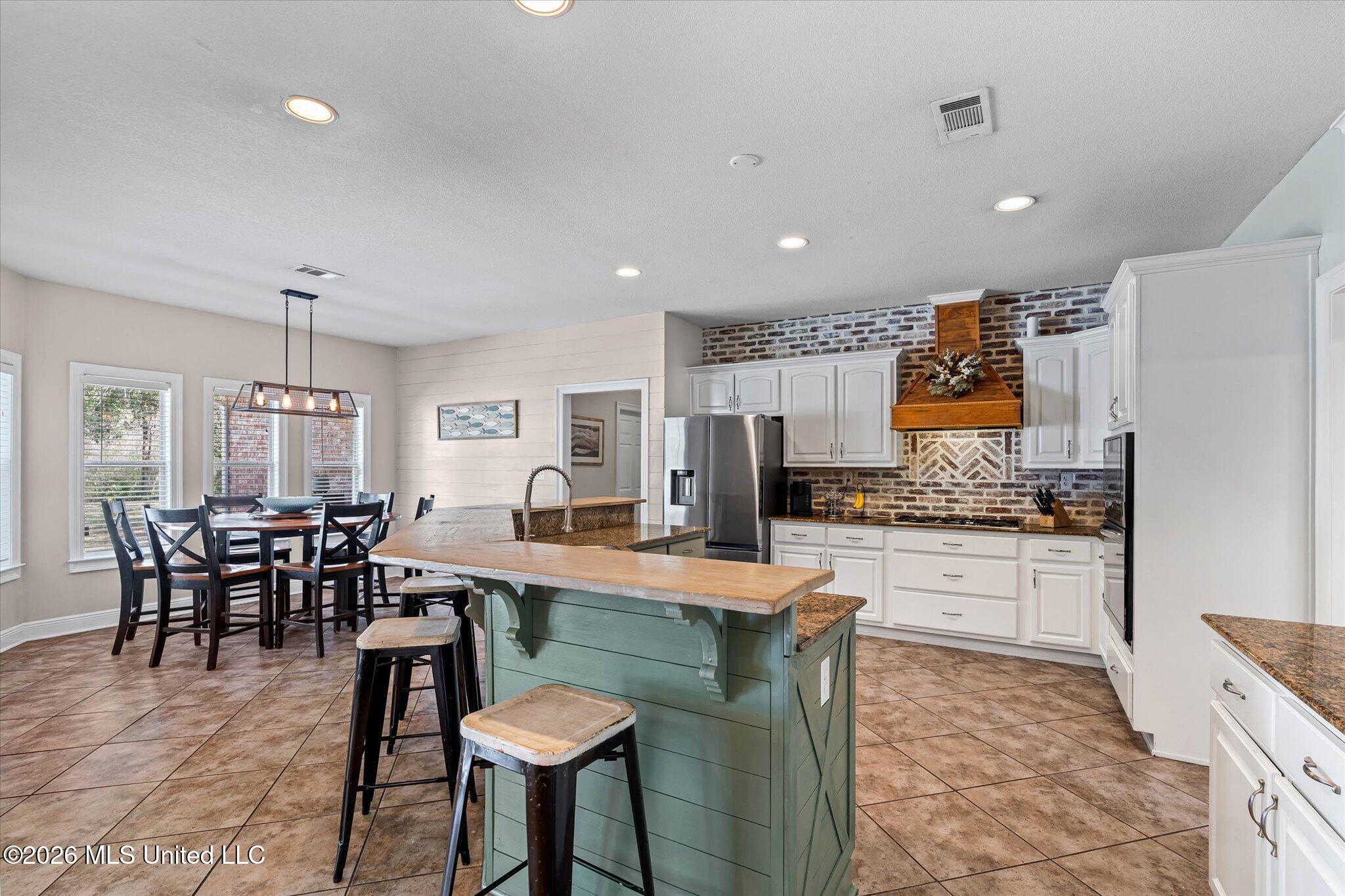 7900 Clamshell Avenue Ocean Springs, MS 39564 - Photo 9 of 46 08-7900 Clamshell Ave-107