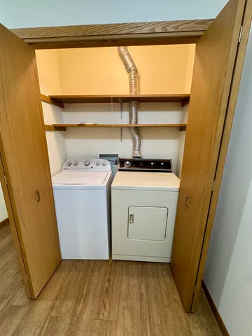 $2,315 | 2500 Grant Street, Unit 212, Bettendorf, IA 52722