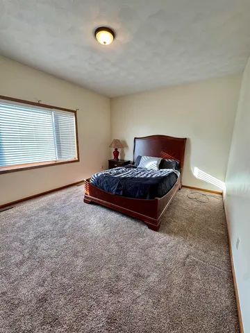 $2,315 | 2500 Grant Street, Unit 212, Bettendorf, IA 52722