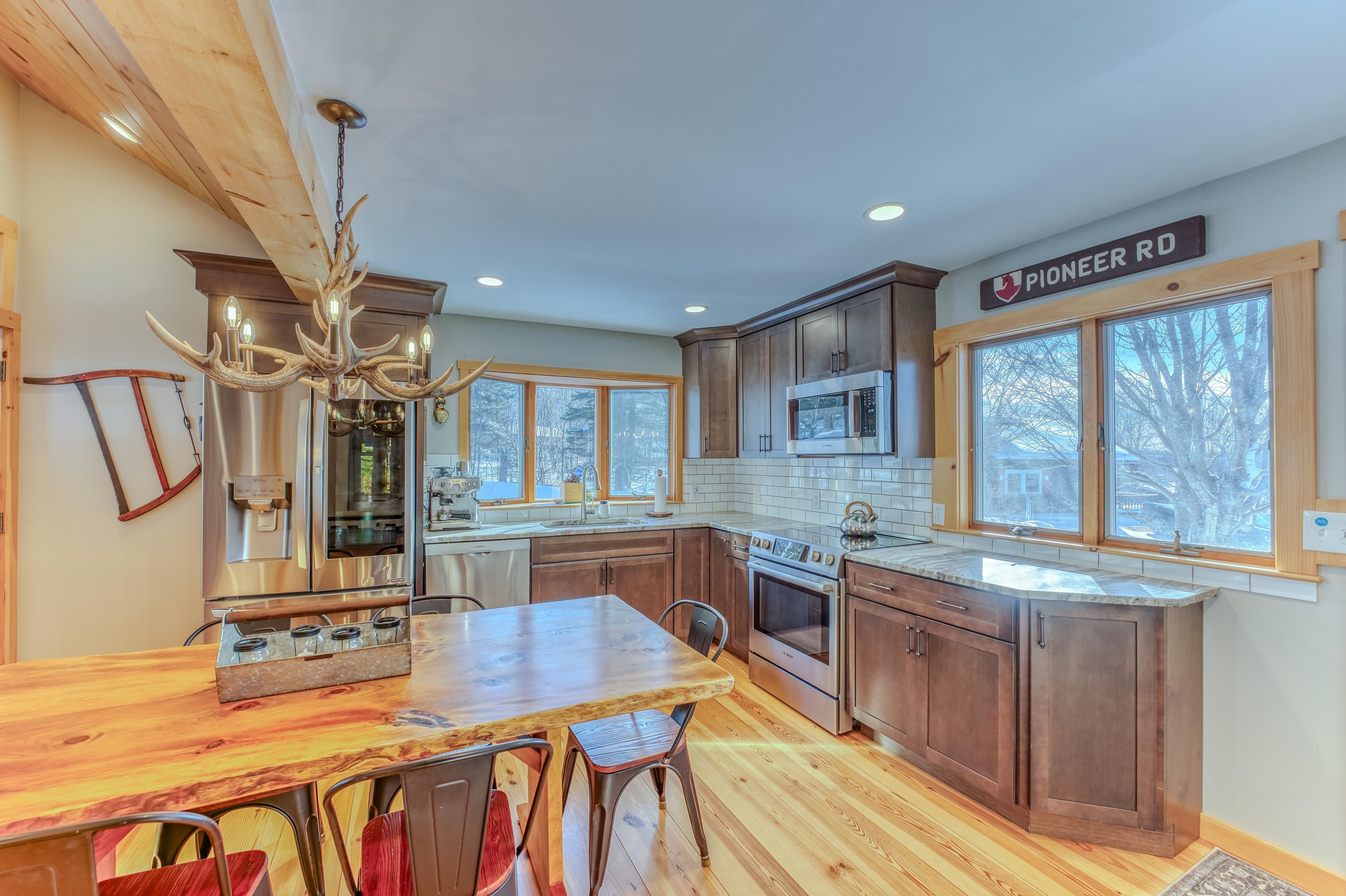 37 Pioneer Road Franconia, NH 03580 - Photo 12 of 58 Gallery Image 12