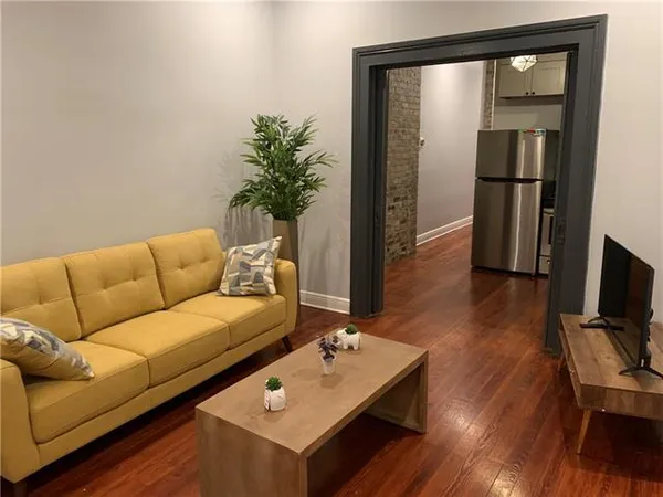 $1,600 | 2034 St Philip Street, New Orleans, LA 70116