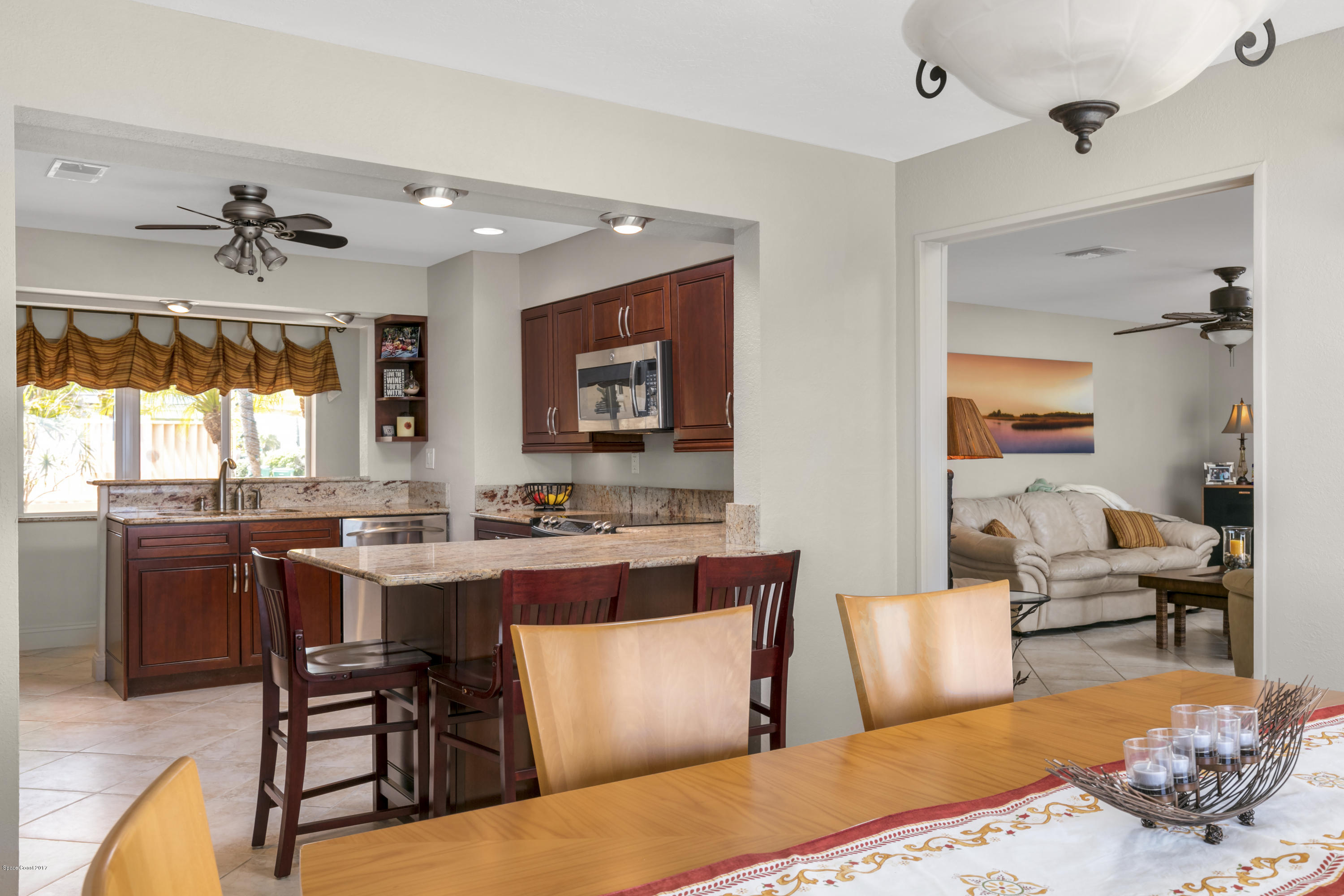 27 Country Club Road Cocoa Beach, FL 32931 - Photo 13 of 25 Dining