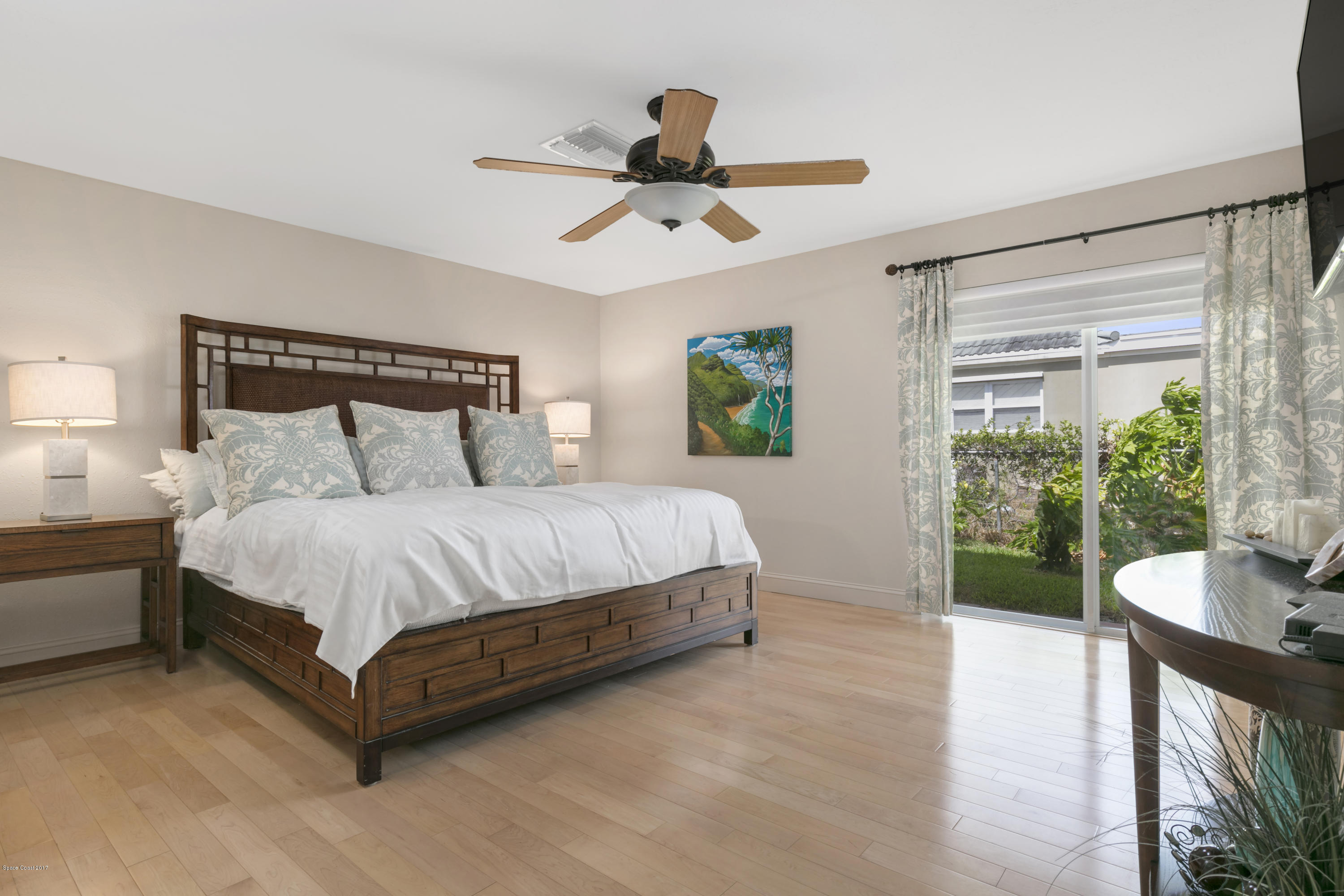 27 Country Club Road Cocoa Beach, FL 32931 - Photo 17 of 25 Master bedroom