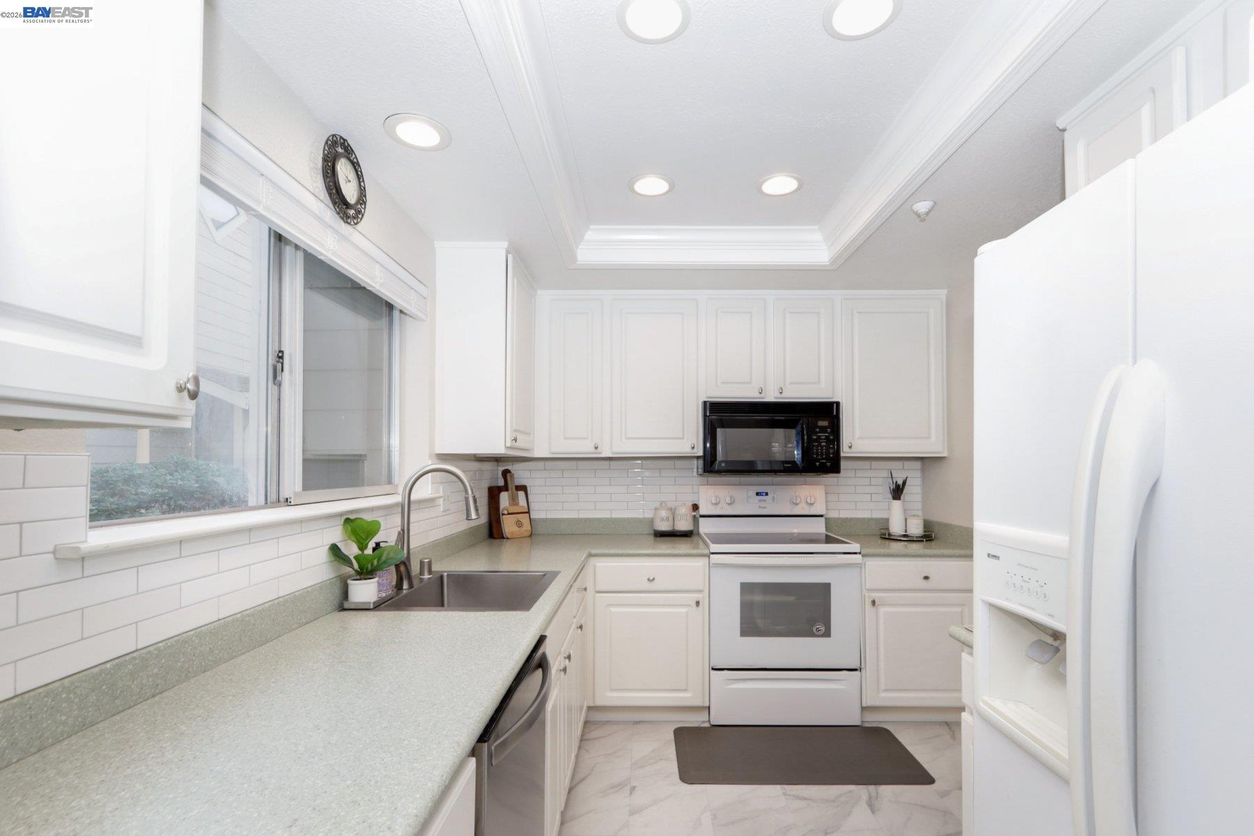 2627 Oak Road, Unit A Walnut Creek, CA 94597 - Photo 8 of 21