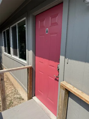 $2,200 | 6815 Blue Dawn Trail, Unit A, Austin, TX 78744