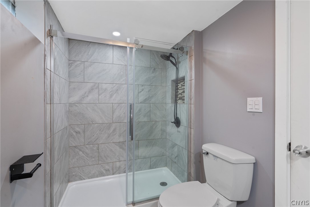 4662 Cleveland Road Onondaga, NY 13215 - Photo 24 of 33