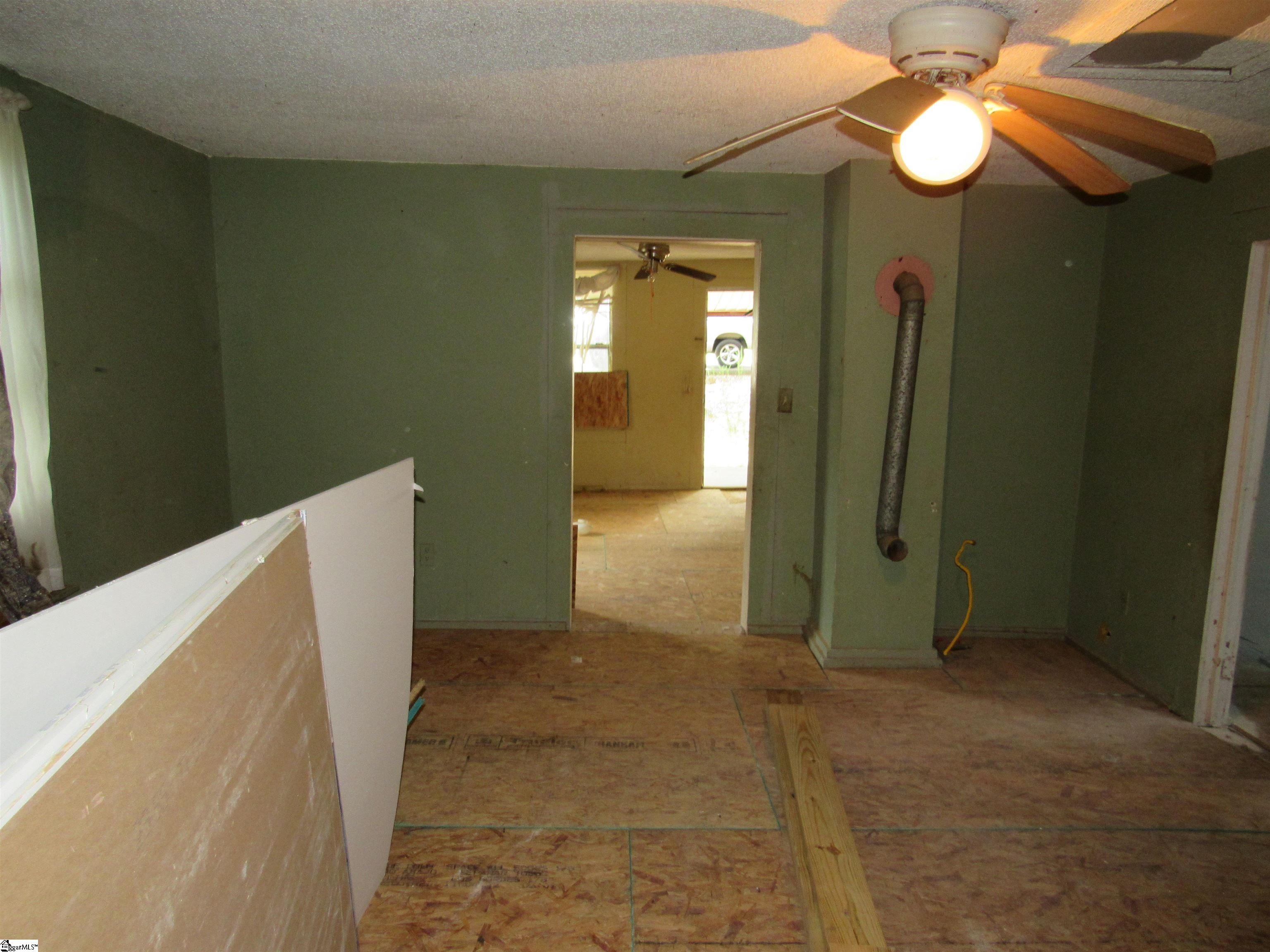 302 May Street Union, SC 29379 - Photo 6 of 16