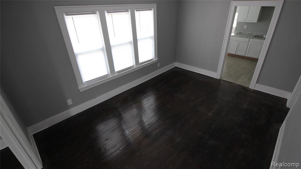 5529 Nottingham Road Detroit, MI 48224 - Photo 5 of 13