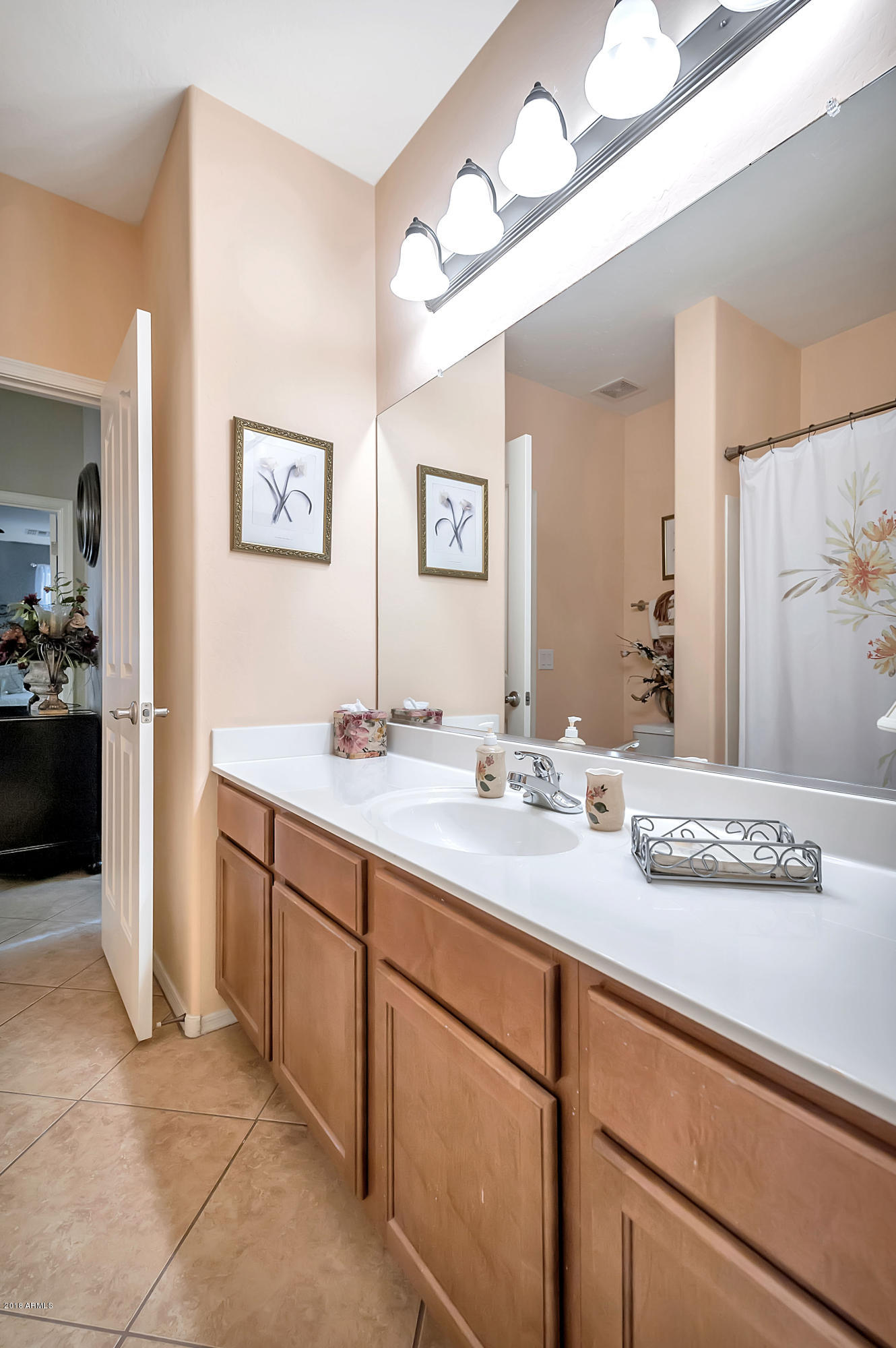 8825 West Cordes Road Tolleson, AZ 85353 - Photo 28 of 40 Bathroom 2