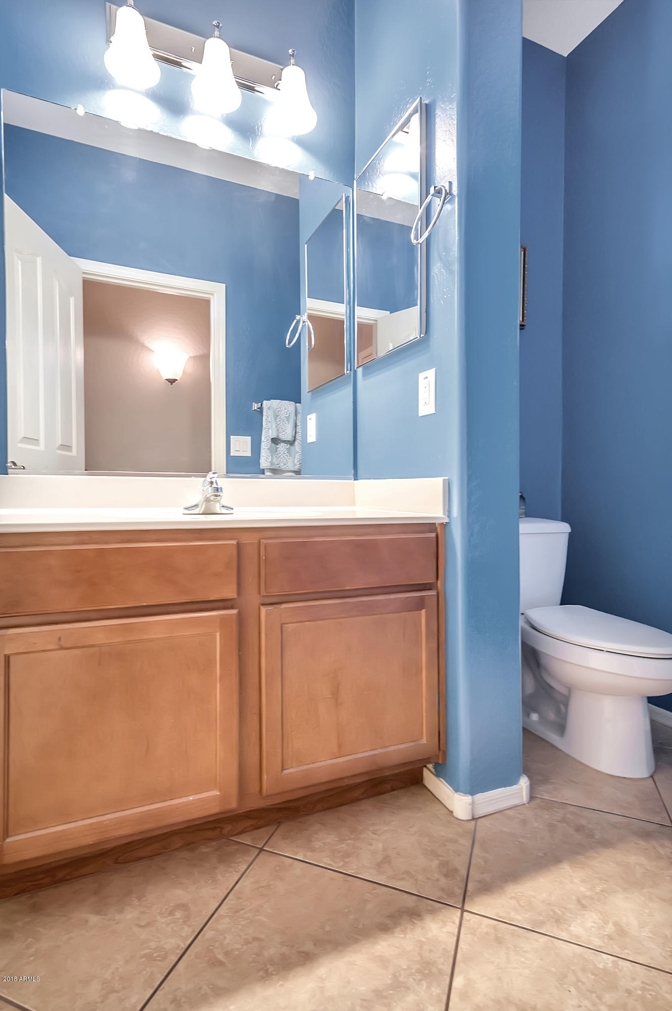 8825 West Cordes Road Tolleson, AZ 85353 - Photo 7 of 40 Bathroom 1