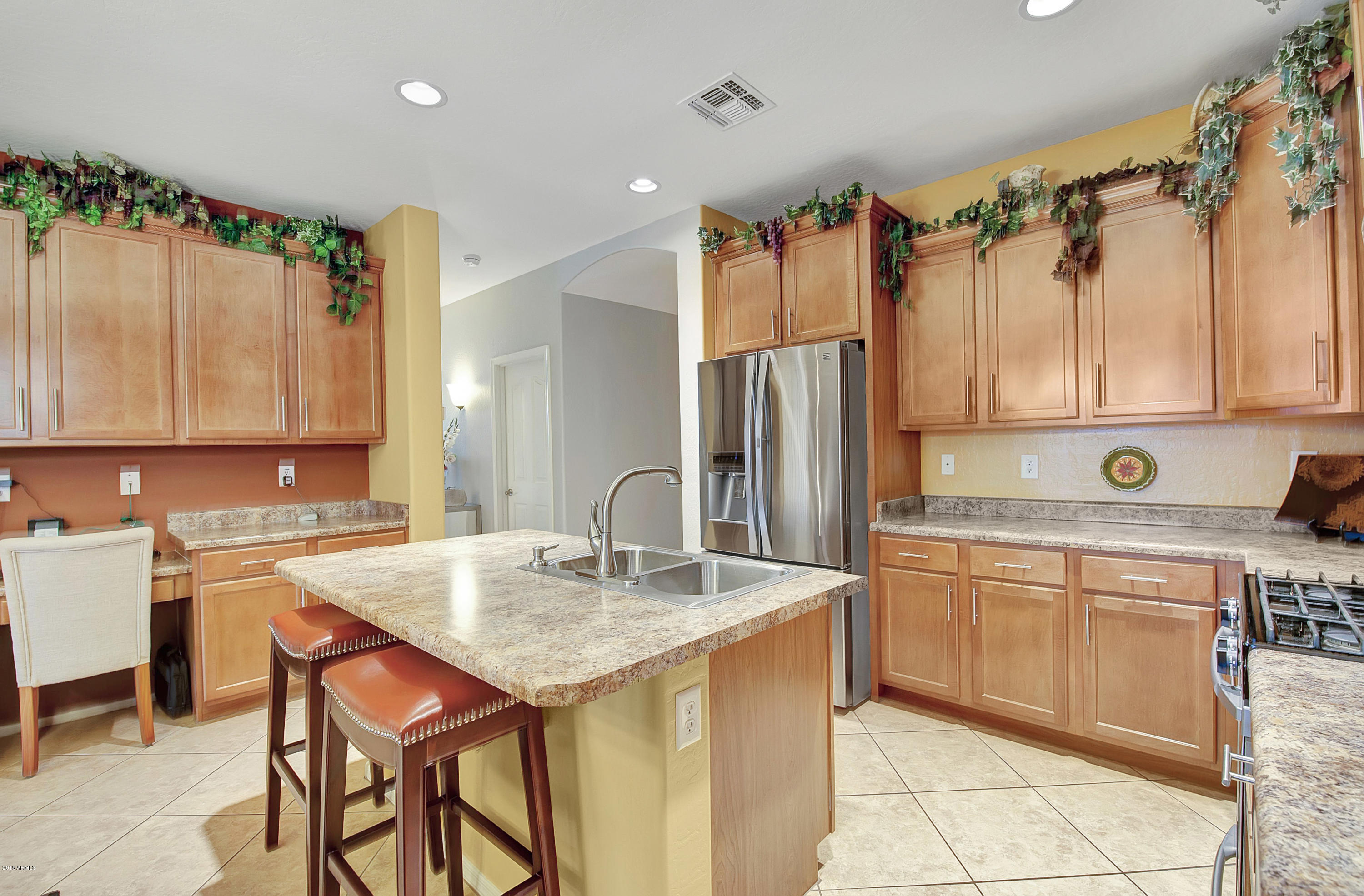 8825 West Cordes Road Tolleson, AZ 85353 - Photo 10 of 40 Kitchen