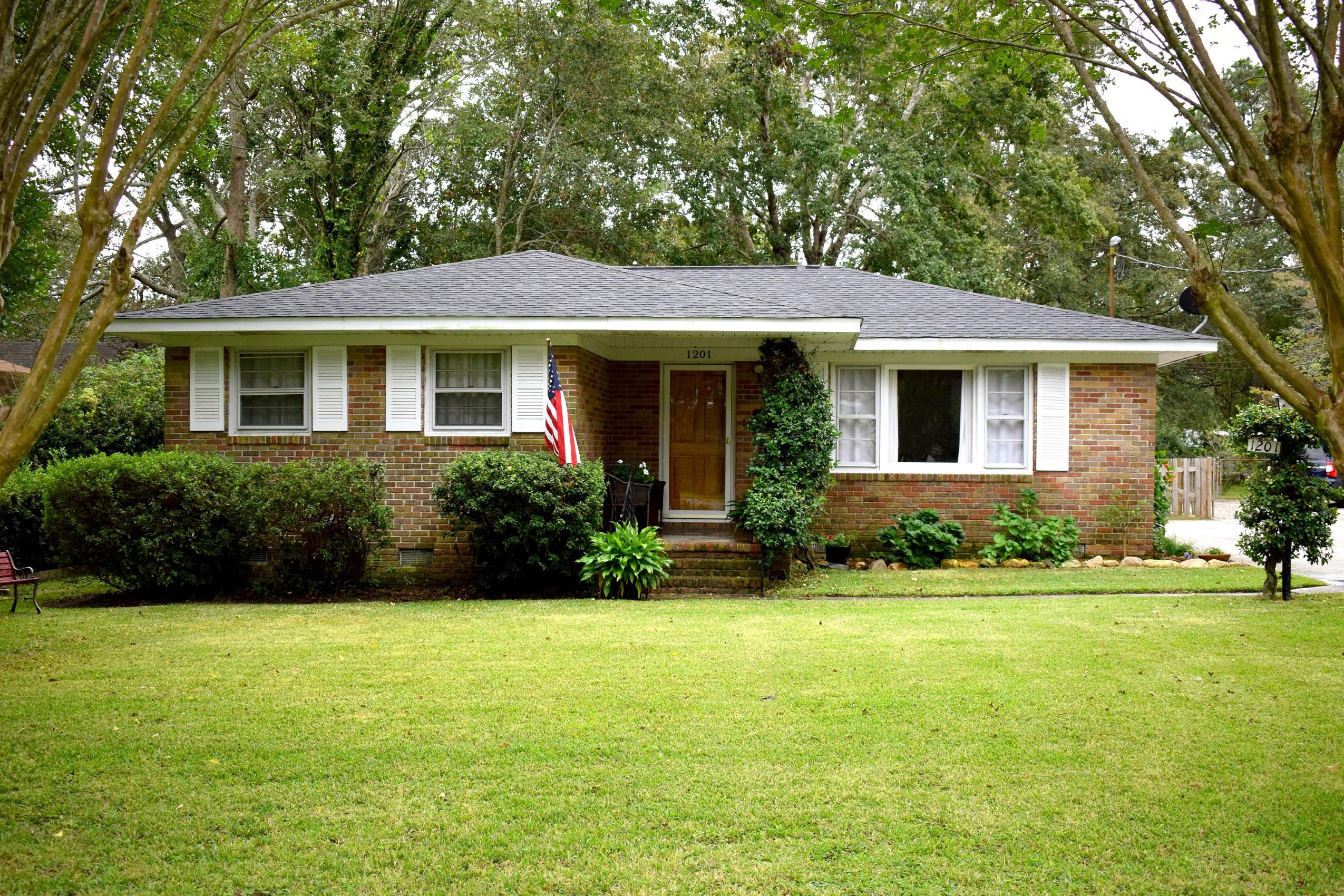 1201 Chesterfield