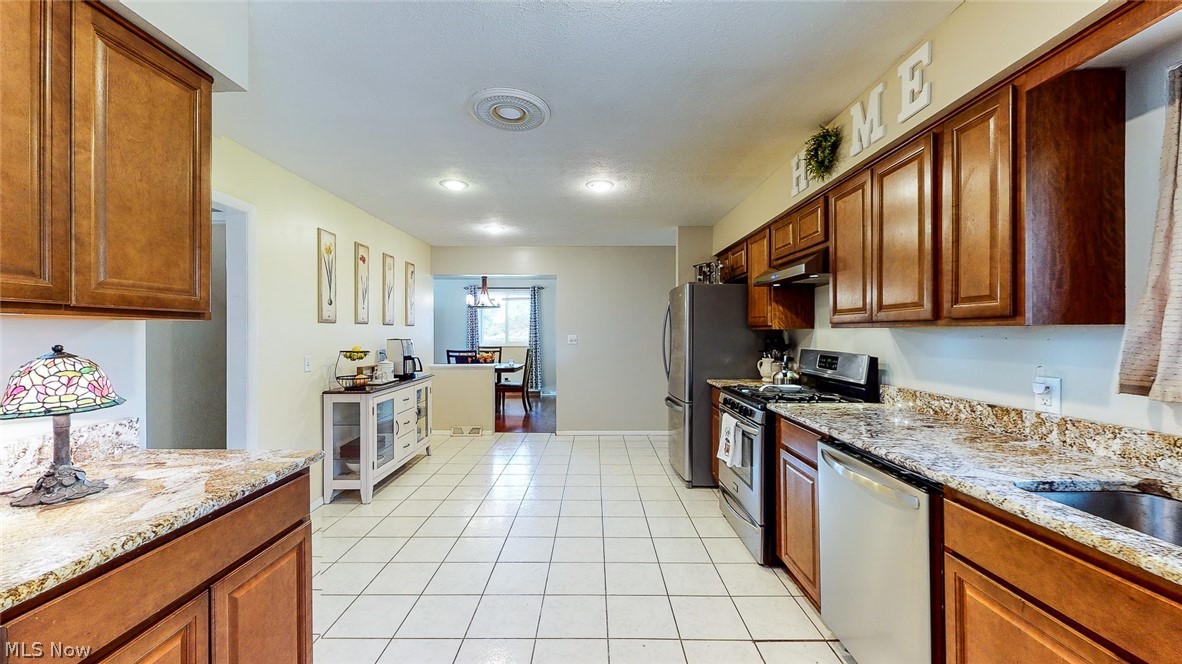 6612 Rousseau Drive Parma, OH 44129 - Photo 10 of 33 Gallery Image 10