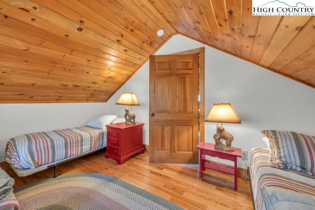 198 Laurel Hill Lane Boone, NC 28607 - Photo 37 of 50 a living room with furniture