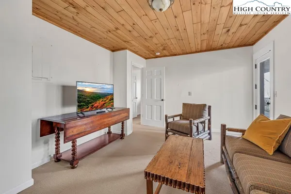 $675,000 | 198 Laurel Hill Lane, Boone, NC 28607