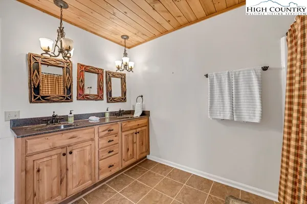 $675,000 | 198 Laurel Hill Lane, Boone, NC 28607