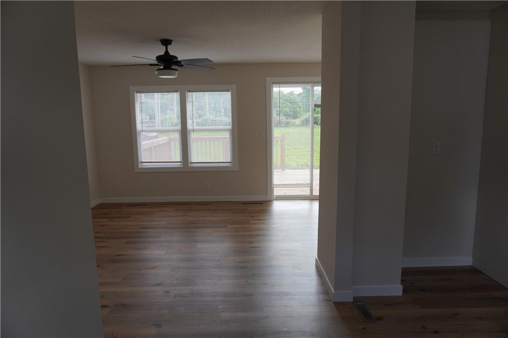 2412 Queen Ridge Drive Independence, MO 64055 - Photo 3 of 19