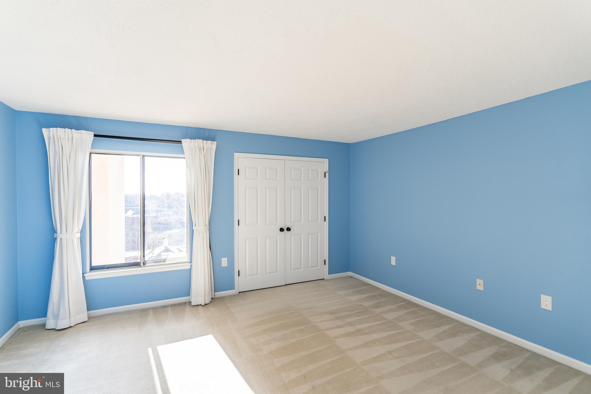 1301 North Courthouse Road, Unit 701 Arlington, VA 22201 - Photo 11 of 22 Lovely Primary Bedroom