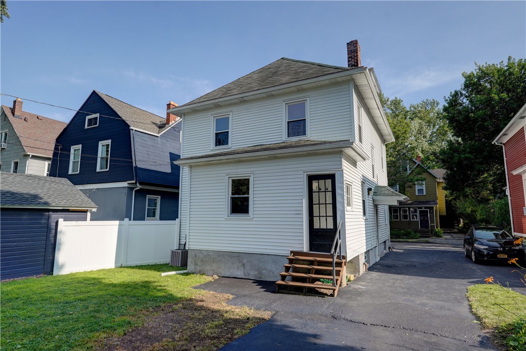 136 Asbury Street Rochester, NY 14620 - Photo 45 of 47