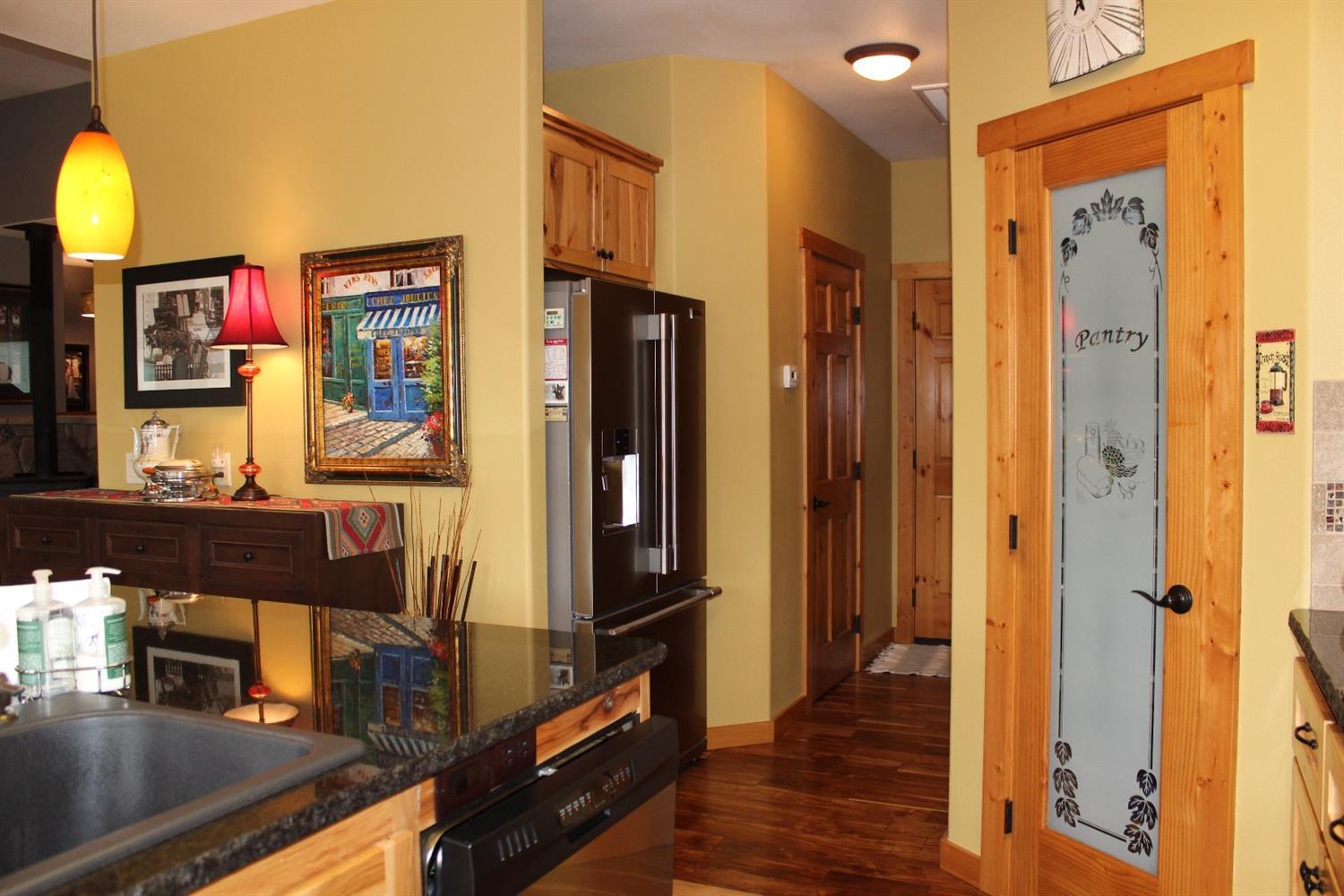 9868 Kestrel Road Klamath Falls, OR 97601 - Photo 12 of 35 Additional Photo