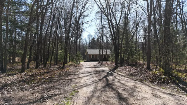 $282,000 | 2073 Gunn Road, Wellston, MI 49689