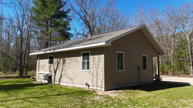 $282,000 | 2073 Gunn Road, Wellston, MI 49689